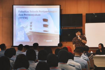 FTTM ITB terima kunjungan dari SMAN Taruna Nala Jawa Timur